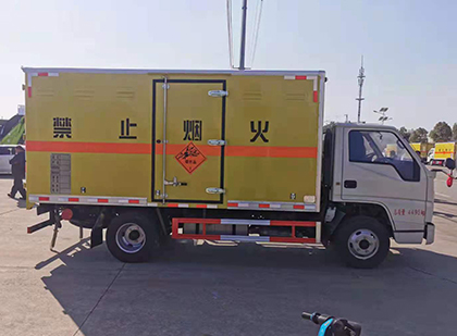 开江爆破器材运输车